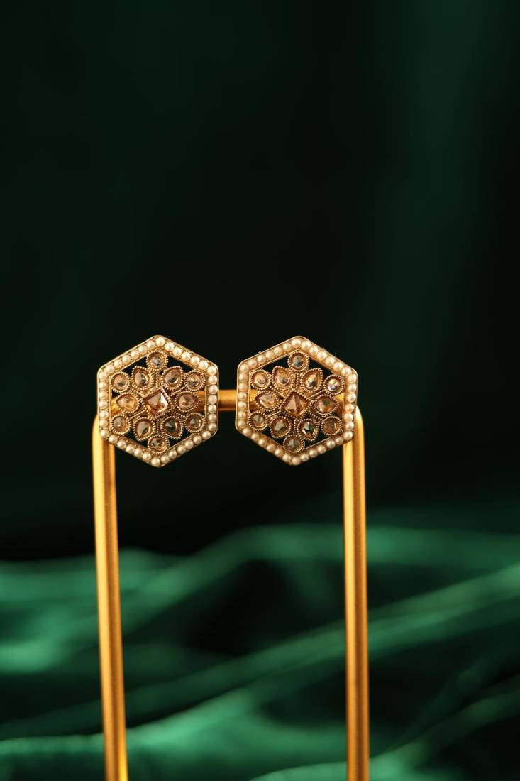 Pearl Border Hexagon Stud Earrings